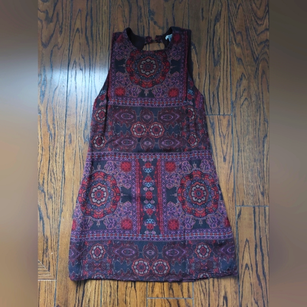 XS Dress - Urban Outfitters - Mini summer dress with open back - Brown Boho